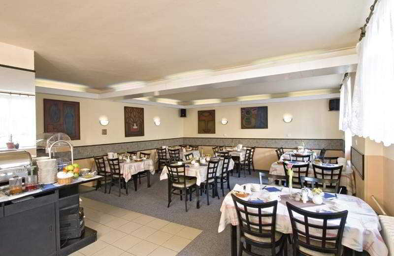 Hotel Stirka Prague Restaurant photo